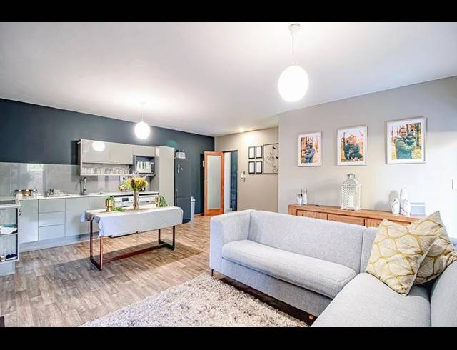 2 BEDROOM APARTMENT FOR SALE IN MENLO PARK